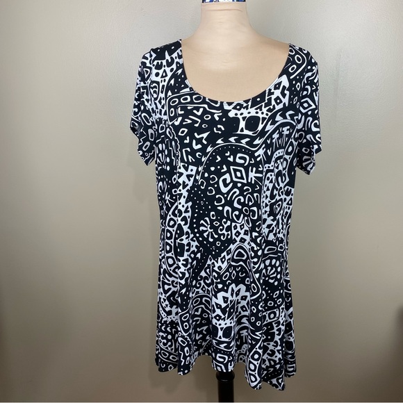 Choices Woman geometric print tunic/blouse, size 1X, short sleeves - Picture 1 of 7